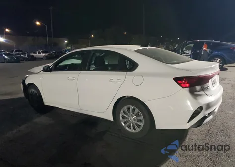 2022 Kia Forte Fe из США, поврежденный, VIN 474679